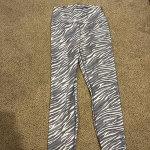 90 Degree By Reflex Gray and White Leggings with Stretchy Fit